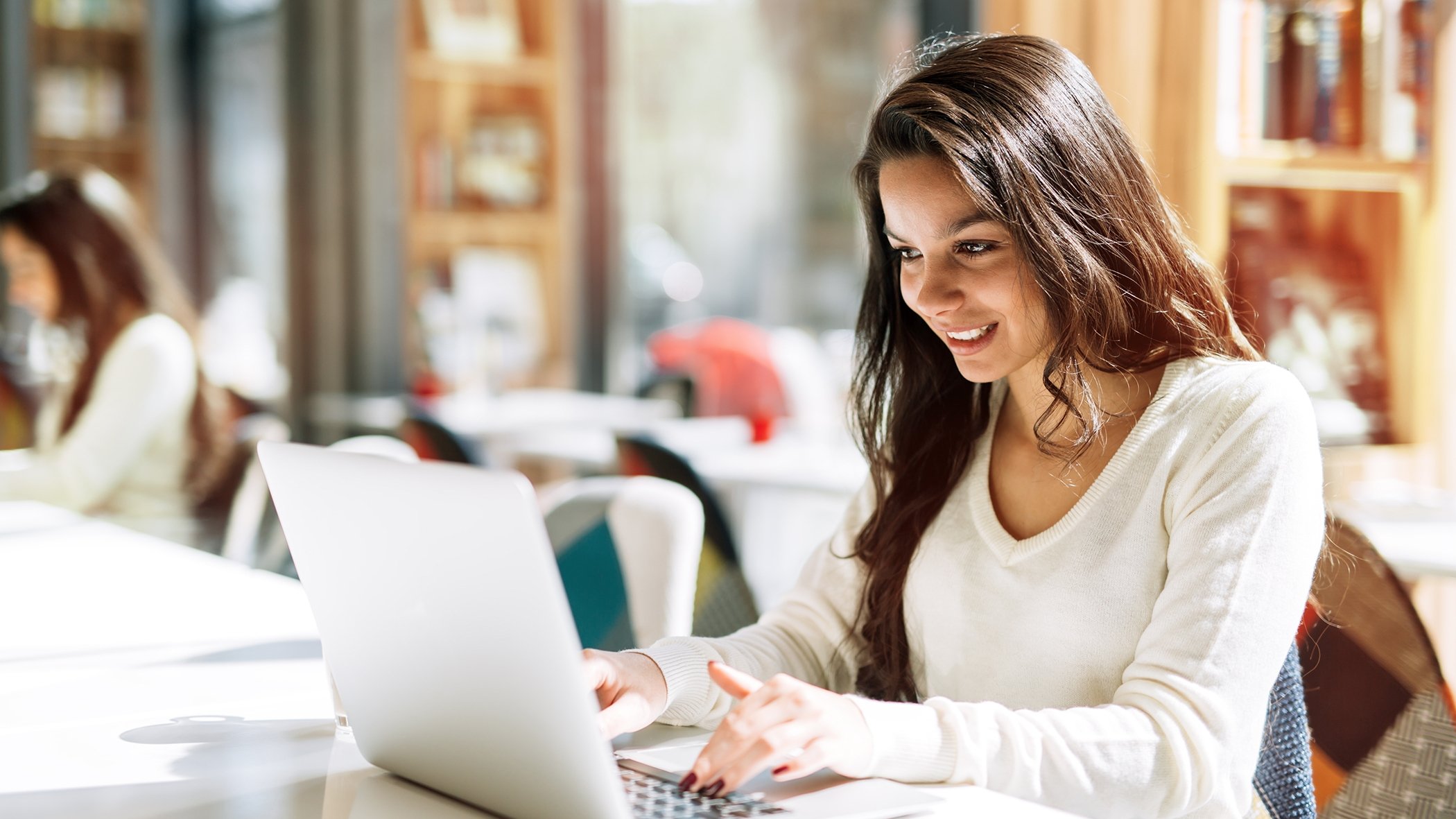 9 Ways To Attract & Engage Readers Through Powerful Blog Headlines