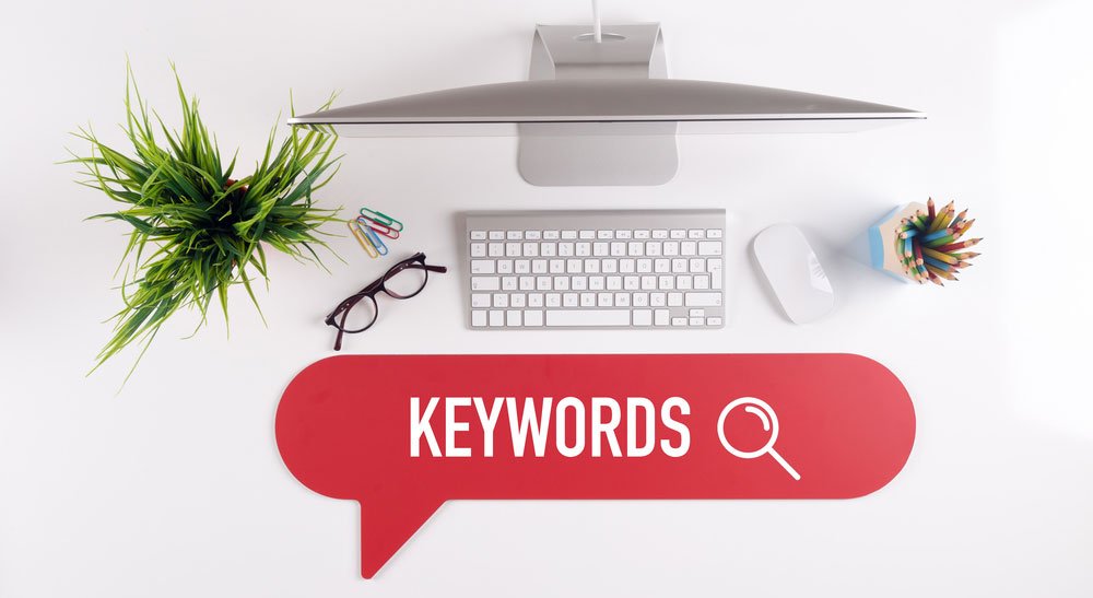keywords-search-icon-on-computer-desk