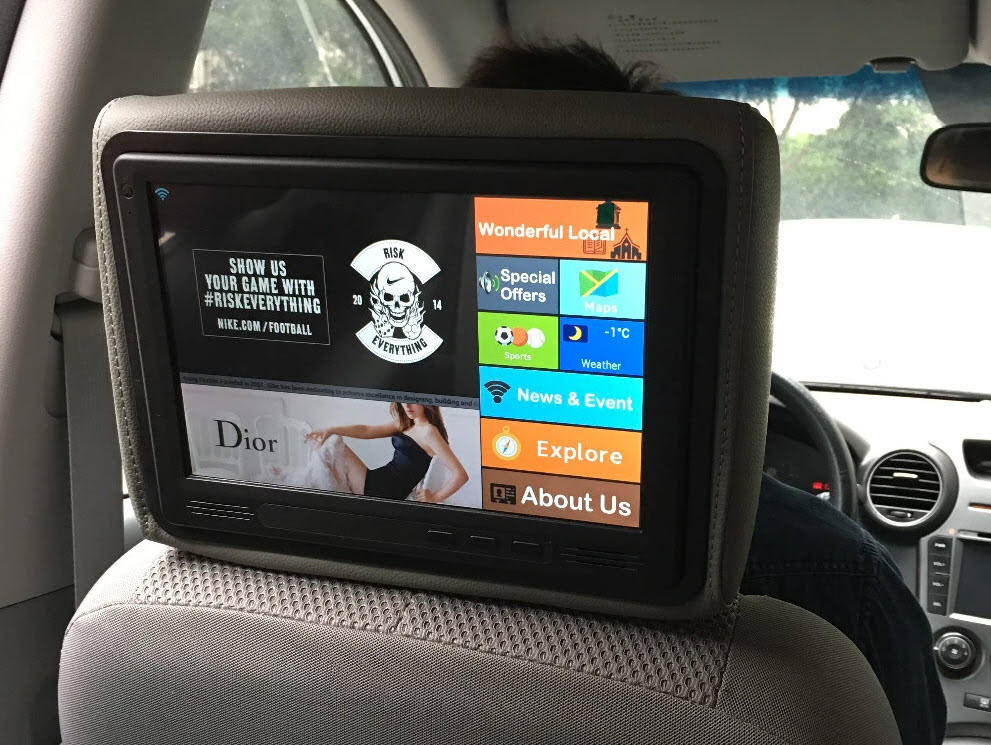 DOOH taxi ad